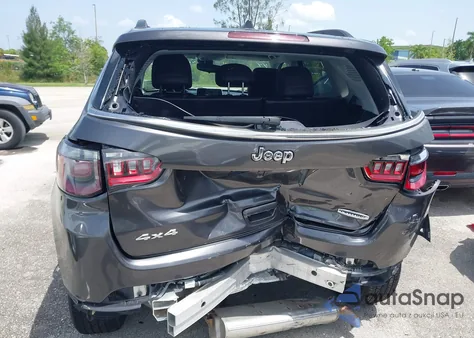 2022 Jeep Compass Latitude 4X4 from USA, damaged, VIN 3C4NJDBB1NT164523